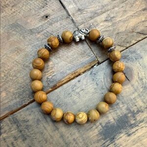 Beaded Bracelet with Silver elephant and Accents